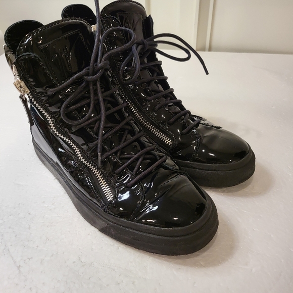 Giuseppe Zanotti 🥳🥳HOST PICK🥳🥳High Top Sneakers - Picture 3 of 16